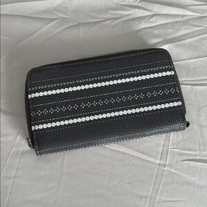 Thirty One Grey Jewell Wallet